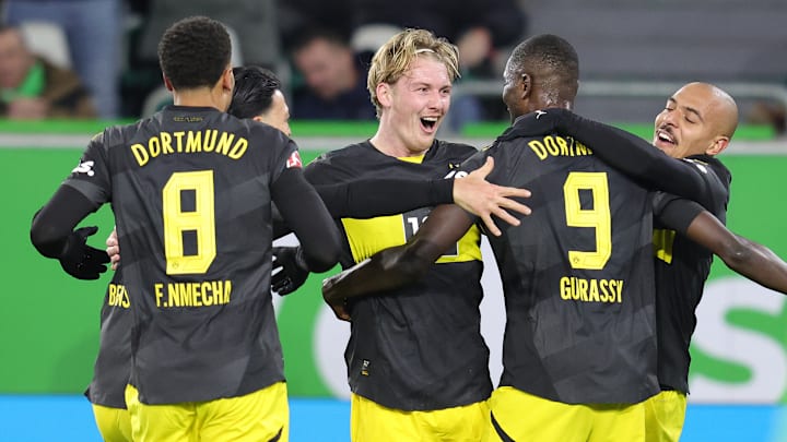 VfL Wolfsburg v Borussia Dortmund - Bundesliga