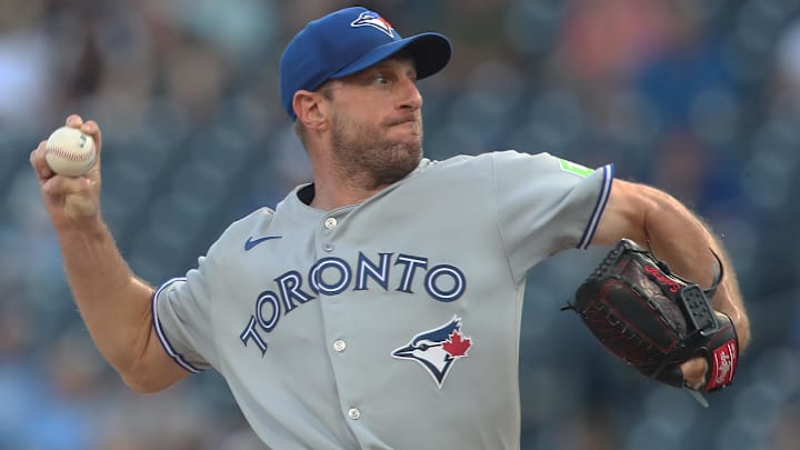 Aug 19, 2025; Pittsburgh, Pennsylvania, USA;  Toronto Blue Jays starting pitcher Max Scherzer (31) delivers a pitch against the Pittsburgh Pirates during the first inning at PNC Park. Mandatory Credit: Charles LeClaire-Imagn Images