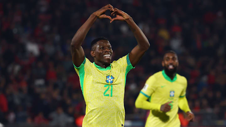 Luiz Henrique garantiu os três pontos para a Seleção.