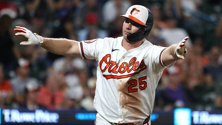 Sep 9, 2026; Baltimore, Maryland, USA; Baltimore Orioles first baseman Pete Alonso (25) walks during the third inning against the Cleveland Guardians at Oriole Park at Camden Yards. Mandatory Credit: Daniel Kucin Jr.-Imagn Images Sep 9, 2026; Baltimore, Maryland, USA; Baltimore Orioles first baseman Pete Alonso (25) walks during the third inning against the Cleveland Guardians at Oriole Park at Camden Yards. Mandatory Credit: Daniel Kucin Jr.-Imagn Images