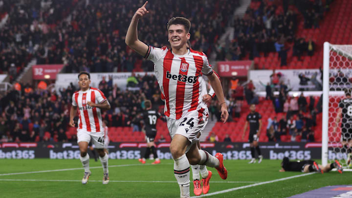 Stoke City vs Sunderland: Key Midfield Players for this Match