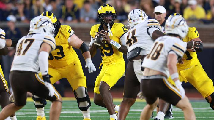 Western Michigan v Michigan