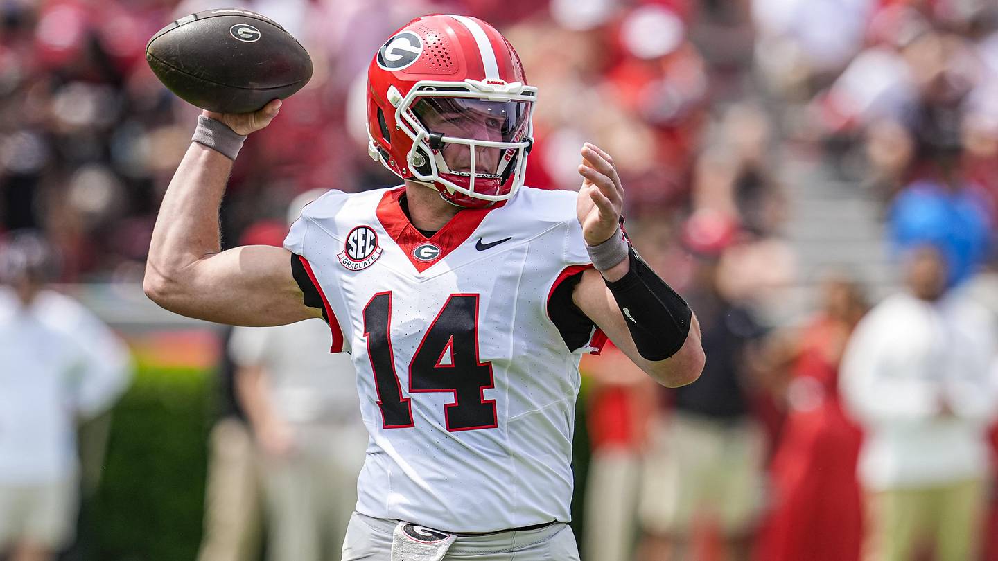 Georgia Bulldogs News: Gunner Stockton blunder, Florida domination, recruiting rumor