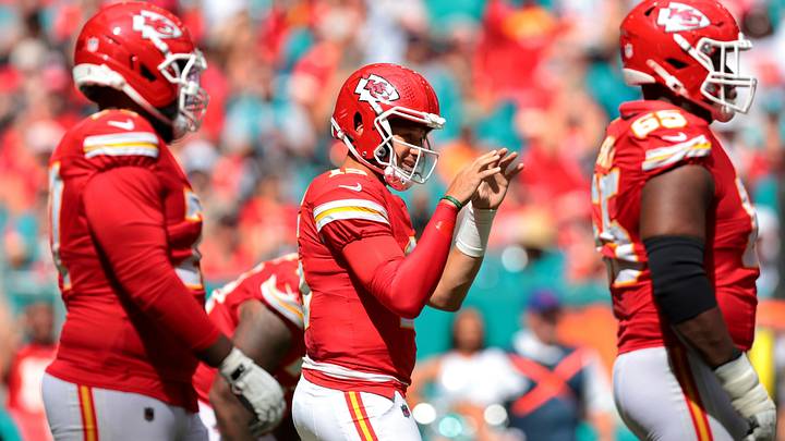 Sep 27, 2026; Miami Gardens, Florida, USA; Kansas City Chiefs quarterback Patrick Mahomes (15) gestures before a play against the Miami Dolphins during the third quarter at Hard Rock Stadium. Mandatory Credit: Sam Navarro-Imagn Images Sep 27, 2026; Miami Gardens, Florida, USA; Kansas City Chiefs quarterback Patrick Mahomes (15) gestures before a play against the Miami Dolphins during the third quarter at Hard Rock Stadium. Mandatory Credit: Sam Navarro-Imagn Images