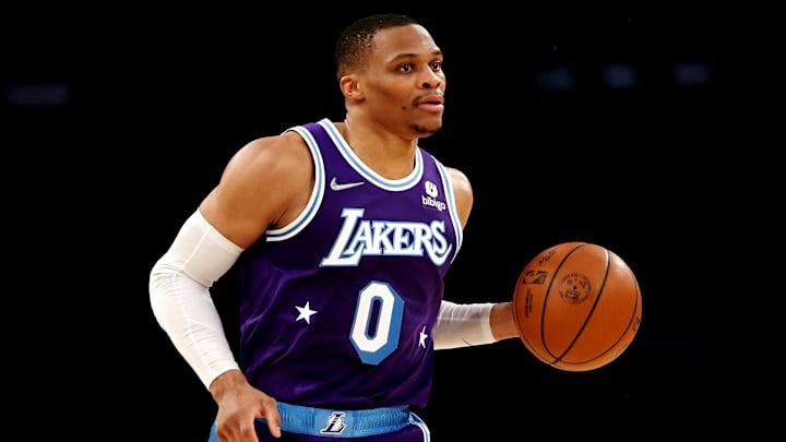 Russell Westbrook sigue en varios rumores de cambio
