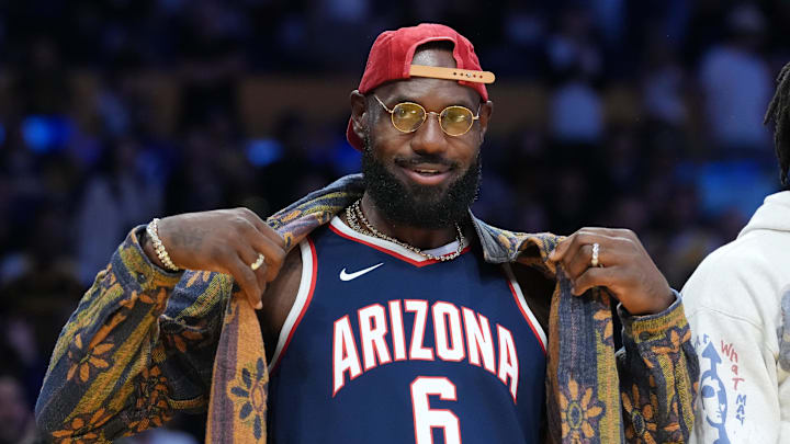 Los Angeles Lakers forward LeBron James wore the Nike LeBron 23 "Arizona Wildcats" against the Milwaukee Bucks.