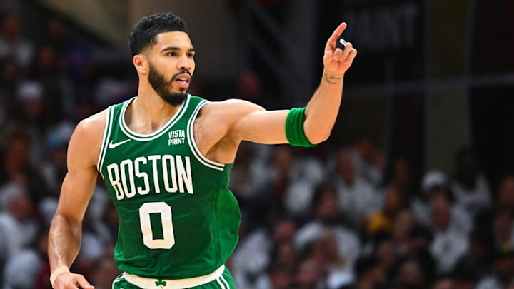 Tatum viene de anotar 32 puntos ante los Cavaliers