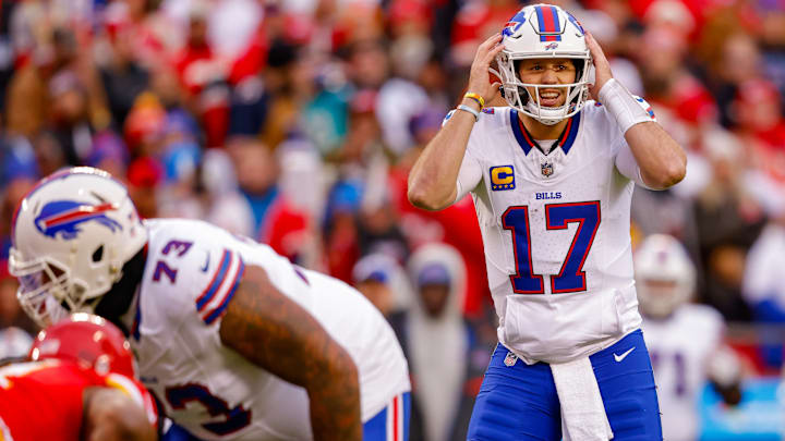 Buffalo Bills v Kansas City Chiefs