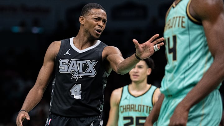 San Antonio Spurs v Charlotte Hornets