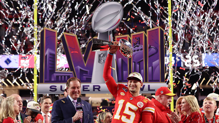 Kansas City Chiefs quarterback Patrick Mahomes (15)