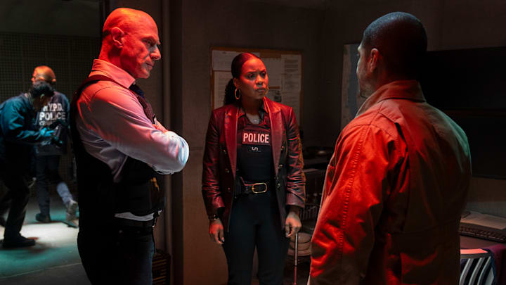 LAW & ORDER: ORGANIZED CRIME -- S5 -- Pictured: (l-r) Christopher Meloni as Det. Elliot Stabler, Danielle Moné Truitt as Sgt. Ayanna Bell, Rick Gonzalez as Det. Bobby Reyes -- (Photo by: David Holloway/PEACOCK)