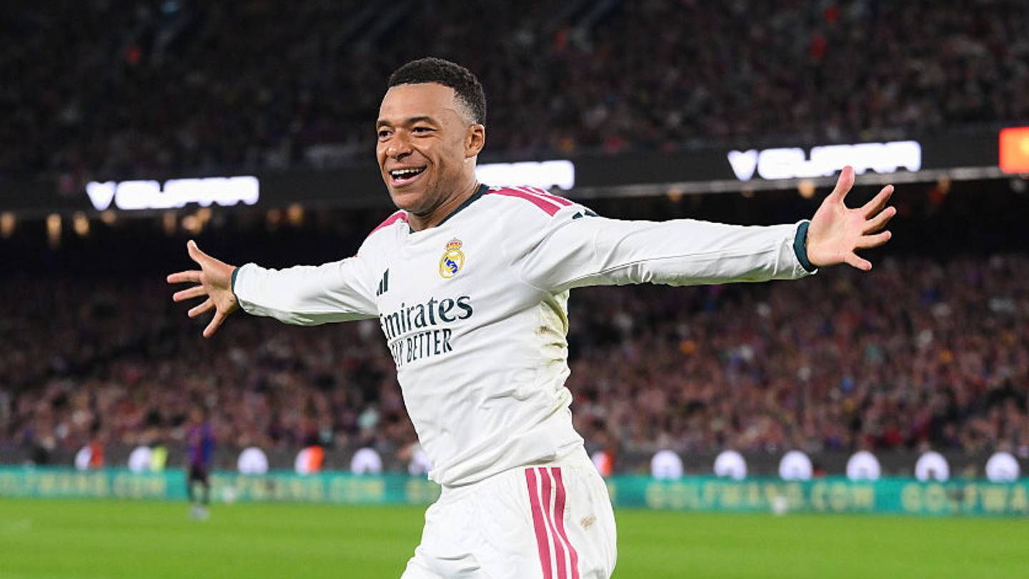 How Kylian Mbappe Compares to Cristiano Ronaldo After 100 Real Madrid Goals