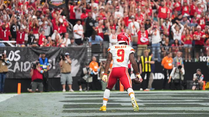 Oct 4, 2026; Paradise, Nevada, USA; Kansas City Chiefs running back Kenneth Walker III (9) reacts after scoring a touchdown against the Las Vegas Raiders during the fourth quarter at Allegiant Stadium. Mandatory Credit: Joe Camporeale-Imagn Images Oct 4, 2026; Paradise, Nevada, USA; Kansas City Chiefs running back Kenneth Walker III (9) reacts after scoring a touchdown against the Las Vegas Raiders during the fourth quarter at Allegiant Stadium. Mandatory Credit: Joe Camporeale-Imagn Images