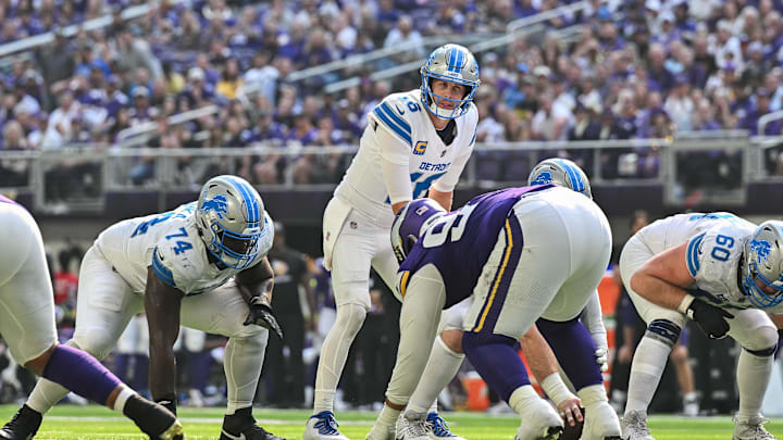 Oct 20, 2024; Minneapolis, Minnesota, USA; Detroit Lions quarterback Jared Goff (16) prepares for the snap against the Minnesota Vikings during the second quarter at U.S. Bank Stadium. Oct 20, 2024; Minneapolis, Minnesota, USA; Detroit Lions quarterback Jared Goff (16) prepares for the snap against the Minnesota Vikings during the second quarter at U.S. Bank Stadium.