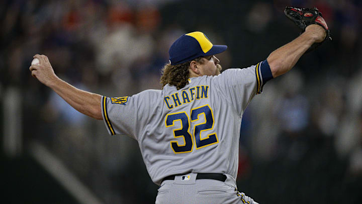 Aug 18, 2023; Arlington, Texas, USA; Milwaukee Brewers relief pitcher Andrew Chafin (32) pitches