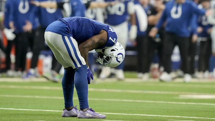 Indianapolis Colts cornerback Charvarius Ward Sr. (7) reacts to a penalty Sunday, Nov. 30, 2025, during a game against the Ho Indianapolis Colts cornerback Charvarius Ward Sr. (7) reacts to a penalty Sunday, Nov. 30, 2025, during a game against the Ho
