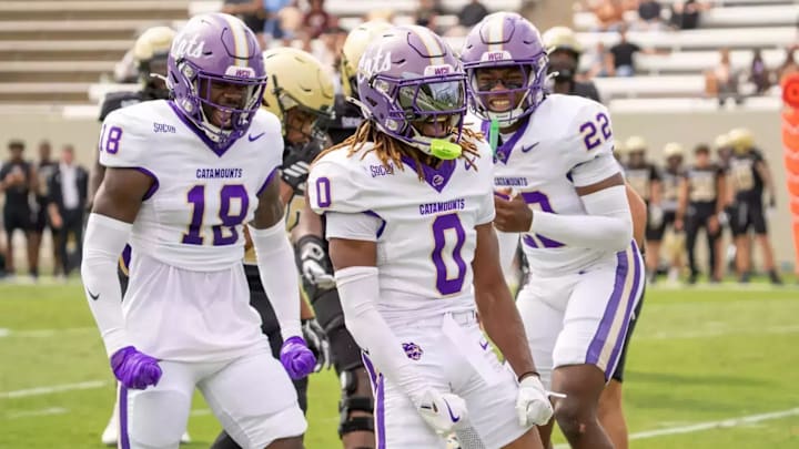 Western Carolina defensive back Ken Moore Jr. (0)