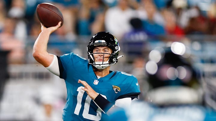 Aug 17, 2024; Jacksonville, Florida, USA; Jacksonville Jaguars quarterback Mac Jones (10) looks to pass during the second quarter against the Tampa Bay Buccaneers at EverBank Stadium. Mandatory Credit: Douglas DeFelice-Imagn Images