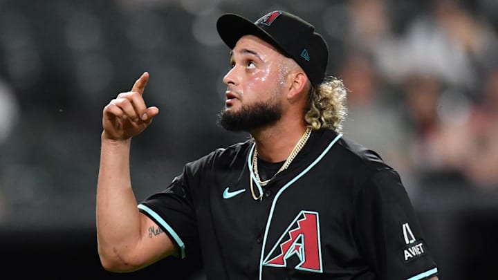 Jun 24, 2025; Chicago, Illinois, USA; Arizona Diamondbacks pitcher Juan Morillo (67) reacts after ending the eighth inning against the Chicago White Sox at Rate Field. Mandatory Credit: Patrick Gorski-Imagn Images Jun 24, 2025; Chicago, Illinois, USA; Arizona Diamondbacks pitcher Juan Morillo (67) reacts after ending the eighth inning against the Chicago White Sox at Rate Field. Mandatory Credit: Patrick Gorski-Imagn Images