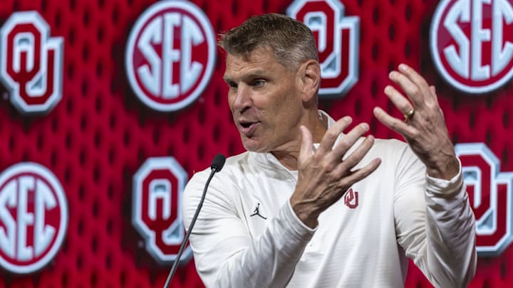 Oklahoma head coach Porter Moser Oklahoma head coach Porter Moser