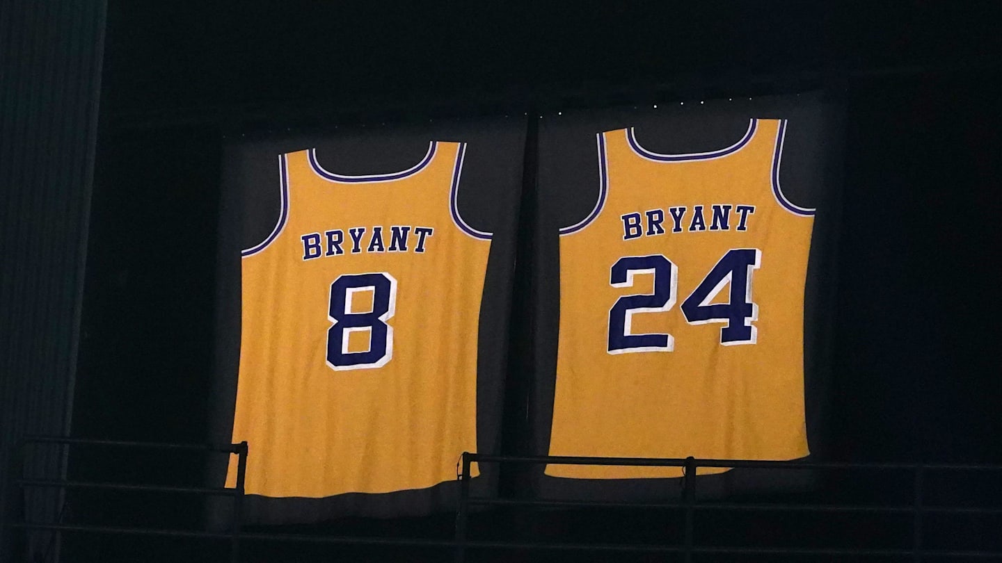 Kobe Bryant Earns Yet Another Honor at Lakers Arena