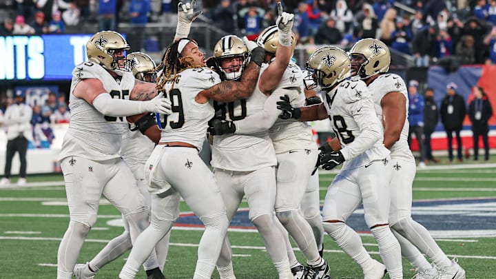 New Orleans Saints special teams celebrate after defensive tackle Bryan Bresee (90) blocks against New York Giants field goal New Orleans Saints special teams celebrate after defensive tackle Bryan Bresee (90) blocks against New York Giants field goal