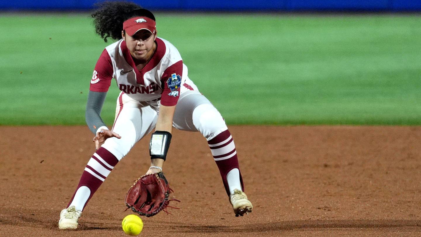 Arkansas Softball Loses Starting Shortstop to Transfer Porta