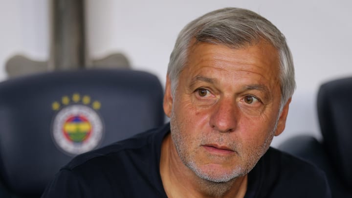 Bruno Genesio et le LOSC espèrent décrocher ce mercredi soir leur ticket pour la Ligue des Champions 2024/25. 