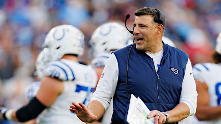 Indianapolis Colts v Tennessee Titans