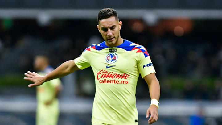 Sebastián Cáceres podría continuar en América