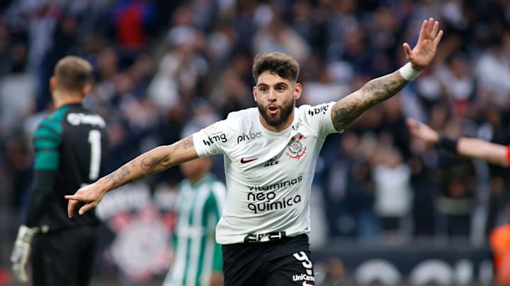 Yuri Alberto marcou um dos gols da vitória alvinegra sobre o Coritiba