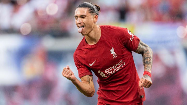 Reforço do time inglês, atacante vai a campo nesta quarta-feira