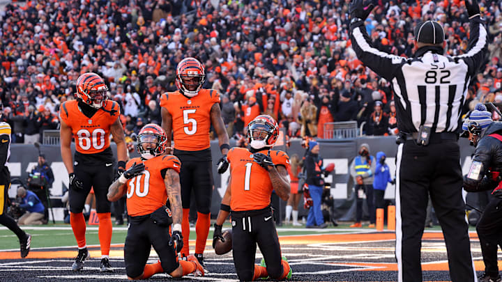 Dec 1, 2024; Cincinnati, Ohio, USA; Cincinnati Bengals wide receiver Ja'Marr Chase (1) celebrates his touchdown catch with Cincinnati Bengals running back Chase Brown (30) during the first quarter against the Pittsburgh Steelers at Paycor Stadium. Mandatory Credit: Joseph Maiorana-Imagn Images Dec 1, 2024; Cincinnati, Ohio, USA; Cincinnati Bengals wide receiver Ja'Marr Chase (1) celebrates his touchdown catch with Cincinnati Bengals running back Chase Brown (30) during the first quarter against the Pittsburgh Steelers at Paycor Stadium. Mandatory Credit: Joseph Maiorana-Imagn Images