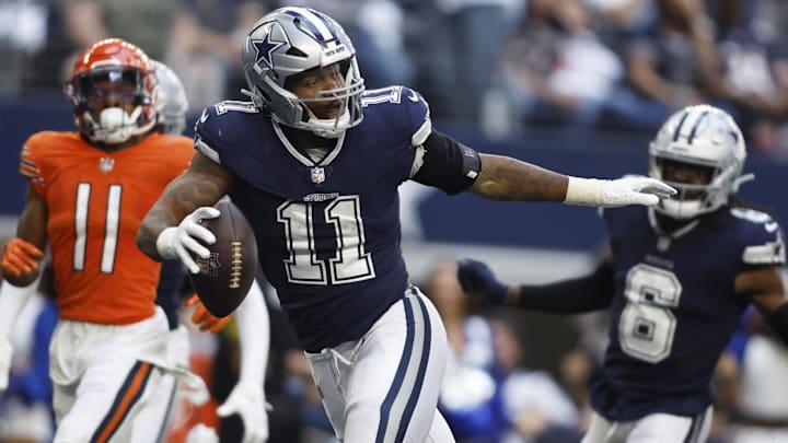 Micah Parsons returns a fumble for a TD against the Bears in 2022. Parsons is Dallas' problem right now, not one the Bears should make theirs.