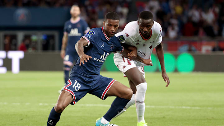Paris Saint-Germain v FC Metz - Ligue 1