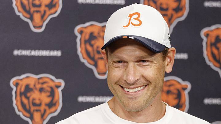 Chicago Bears head coach Ben Johnson