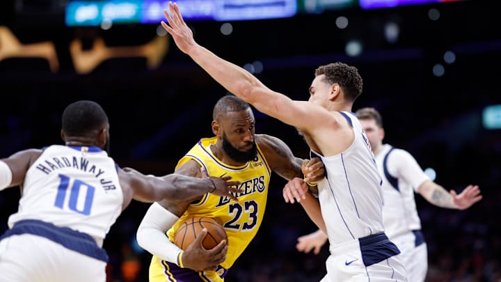 Dallas Mavericks v Los Angeles Lakers