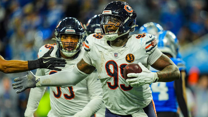 Gervon Dexter comes away with the ball after a fumble in the Bears' Thanksgiving Day loss at Detroit. Gervon Dexter comes away with the ball after a fumble in the Bears' Thanksgiving Day loss at Detroit.