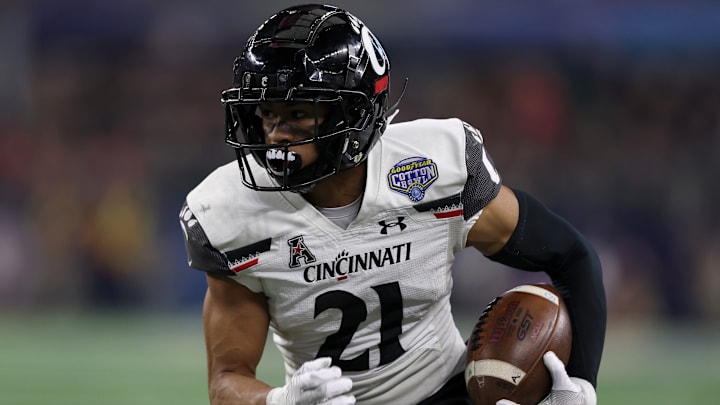 Playoff Semifinal at the Goodyear Cotton Bowl Classic - Cincinnati v Alabama