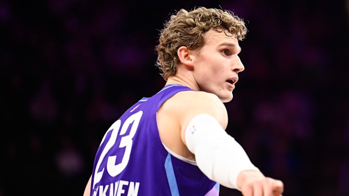 Chicago Bulls v Utah Jazz