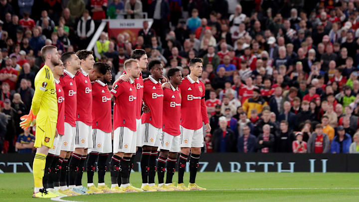 Schweigeminute für die Queen vor dem Europa-League-Spiel von Man United Schweigeminute für die Queen vor dem Europa-League-Spiel von Man United