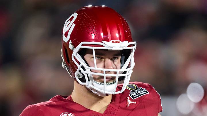 Oklahoma Sooners offensive lineman Jake Maikkula (69) against the Alabama Crimson Tide during the CFP National Playoff First Round at Gaylord Family Oklahoma Memorial Stadium. | Mark J. Rebilas-Imagn Images Oklahoma Sooners offensive lineman Jake Maikkula (69) against the Alabama Crimson Tide during the CFP National Playoff First Round at Gaylord Family Oklahoma Memorial Stadium. | Mark J. Rebilas-Imagn Images