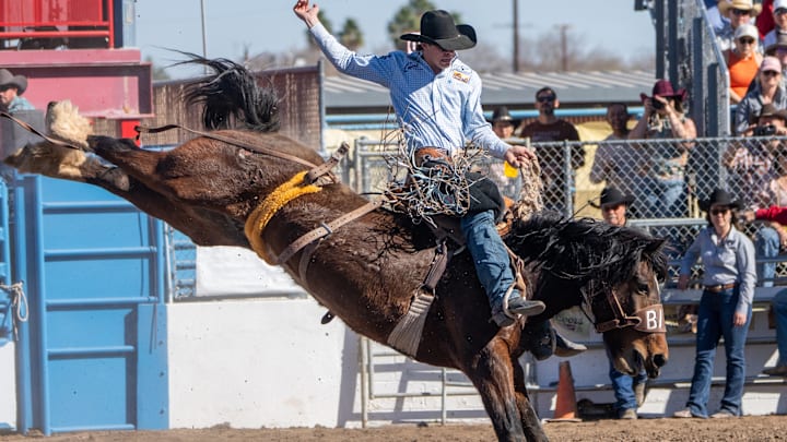 Gus Gaillard riding at Tucson, Ariz.