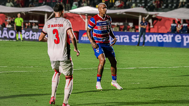 Fora desde o meio de agosto, Deyverson foi reintegrado ao elenco