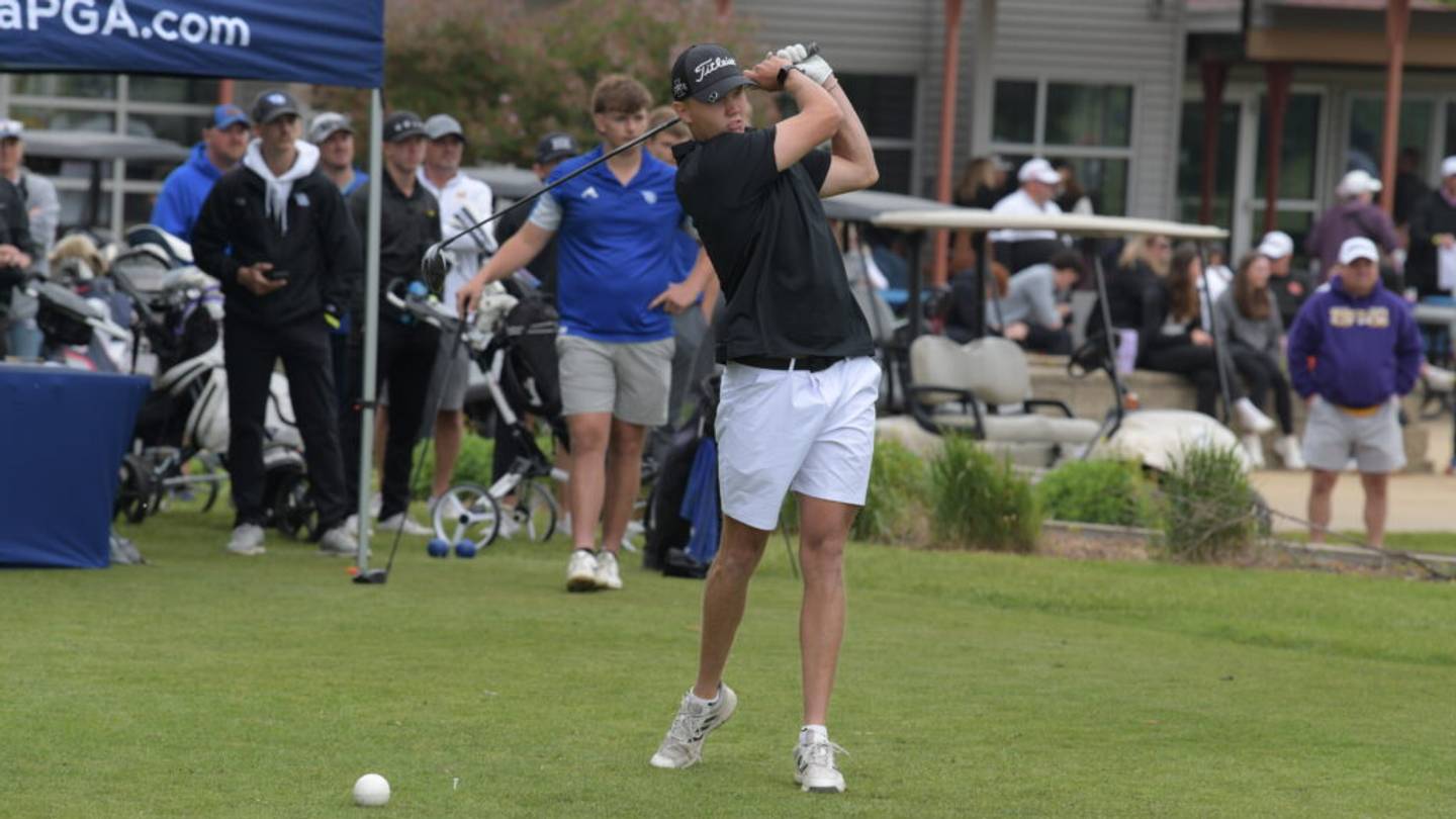 Weather Plays Into Iowa High School Boys District Golf