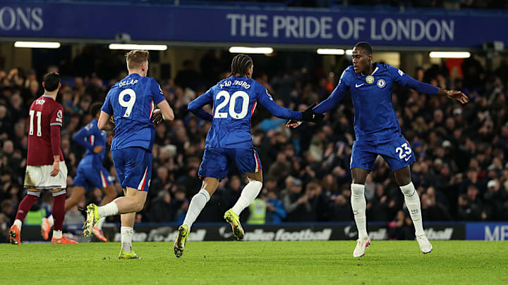 Chelsea have a goal deficit to overturn in north London. Chelsea have a goal deficit to overturn in north London.