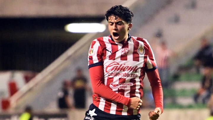 Richard Ledezma, Chivas.