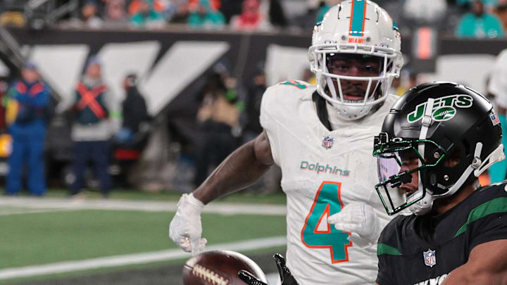 Nov 24, 2023; East Rutherford, New Jersey, USA; New York Jets wide receiver Garrett Wilson (17)