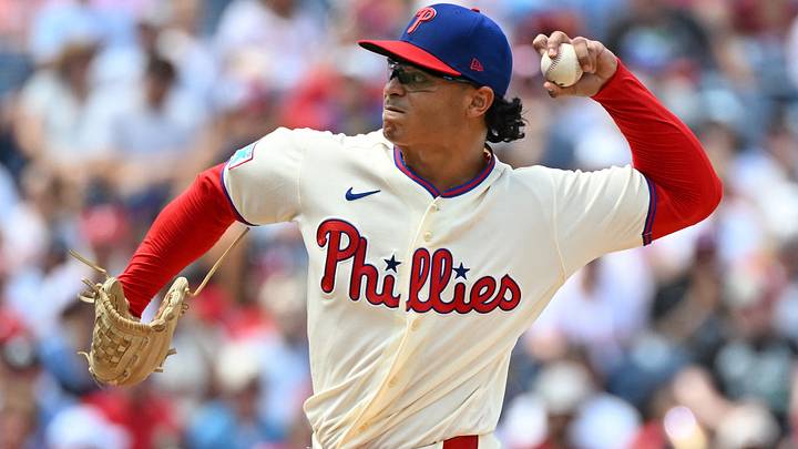 Aug 9, 2026; Philadelphia, Pennsylvania, USA; Philadelphia Phillies pitcher Jesús Luzardo (44) throws a pitch during the second inning against the Toronto Blue Jays at Citizens Bank Park. Mandatory Credit: Eric Hartline-Imagn Images Aug 9, 2026; Philadelphia, Pennsylvania, USA; Philadelphia Phillies pitcher Jesús Luzardo (44) throws a pitch during the second inning against the Toronto Blue Jays at Citizens Bank Park. Mandatory Credit: Eric Hartline-Imagn Images