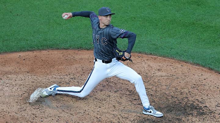 New York Mets relief pitcher Luke Weaver. New York Mets relief pitcher Luke Weaver.
